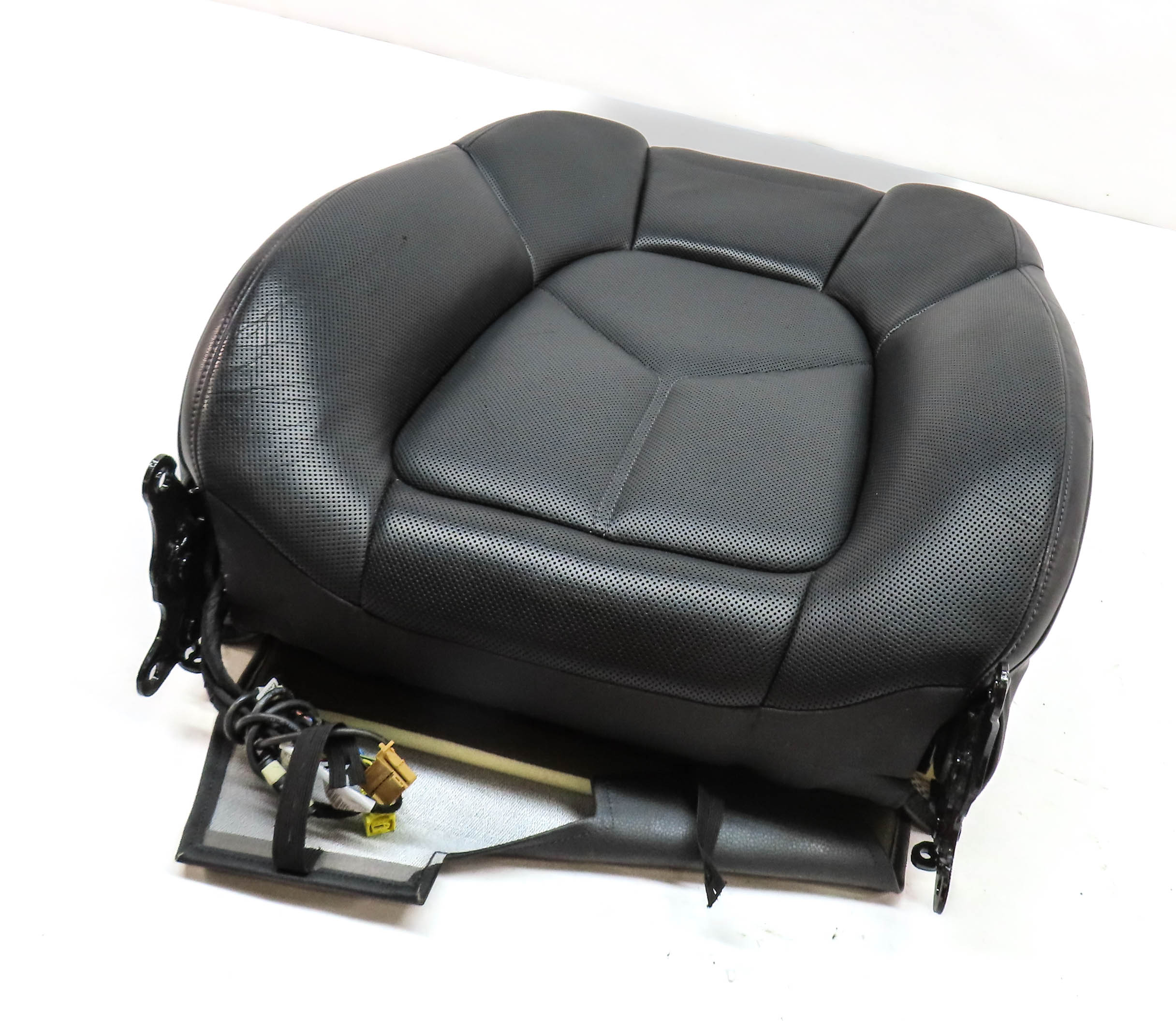 2011 PORSCHE CAYENNE HYBRID 958 FRONT RIGHT PASSENGER UPPER SEAT CUSHION(Black) — exact item pictured